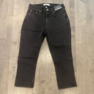 NWT Abercrombie Curve Love Mid Rise Capri Jean